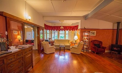 Kubba Roonga - Boutique Luxury Retreat & Gardens - Blue Mountains Guest house Blackheath